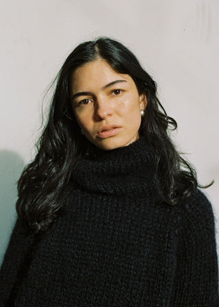 Roulé Handknit Sweater Black